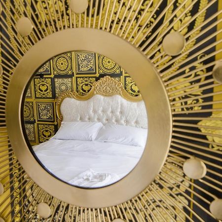 Deluxe 2 Bed Versace Bungalow Hot Tub, Sky Tv, Cinema Screen Saffron Walden Eksteriør billede